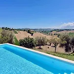 Appartement Charming Historic Hideaway With Stunning Pool