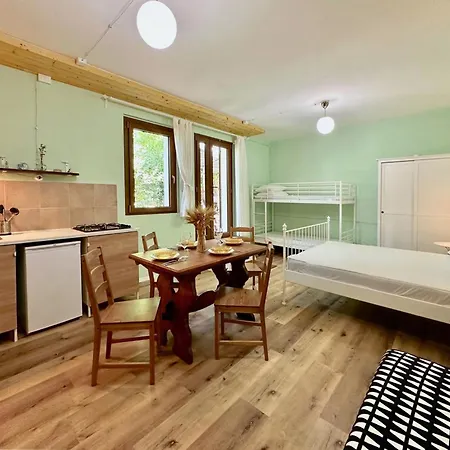 Apartmán Charming Historic Hideaway With Stunning Pool